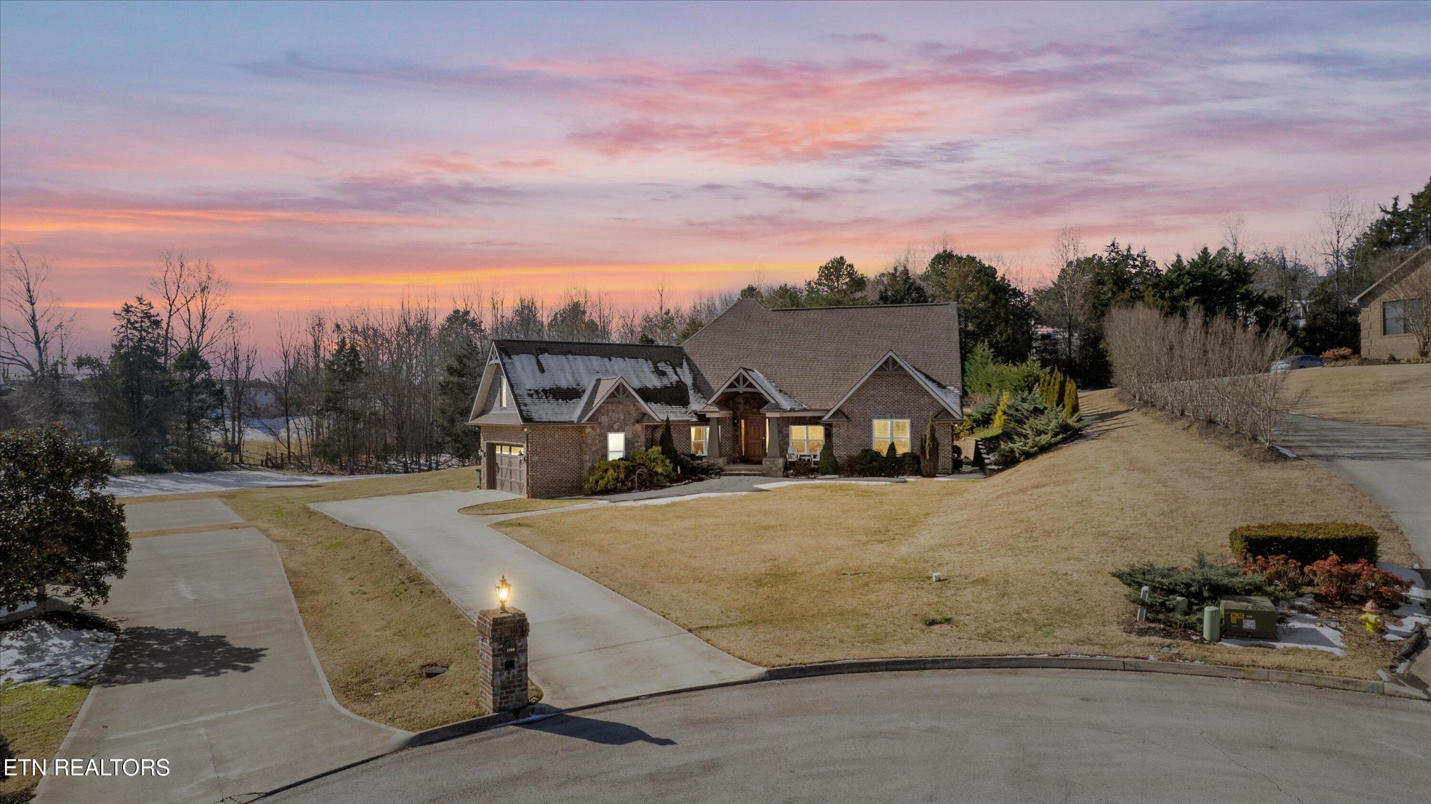 1300 Collier Ridge Lane Powell, TN 37849 - Photo 4 of 60 Gallery Image 4