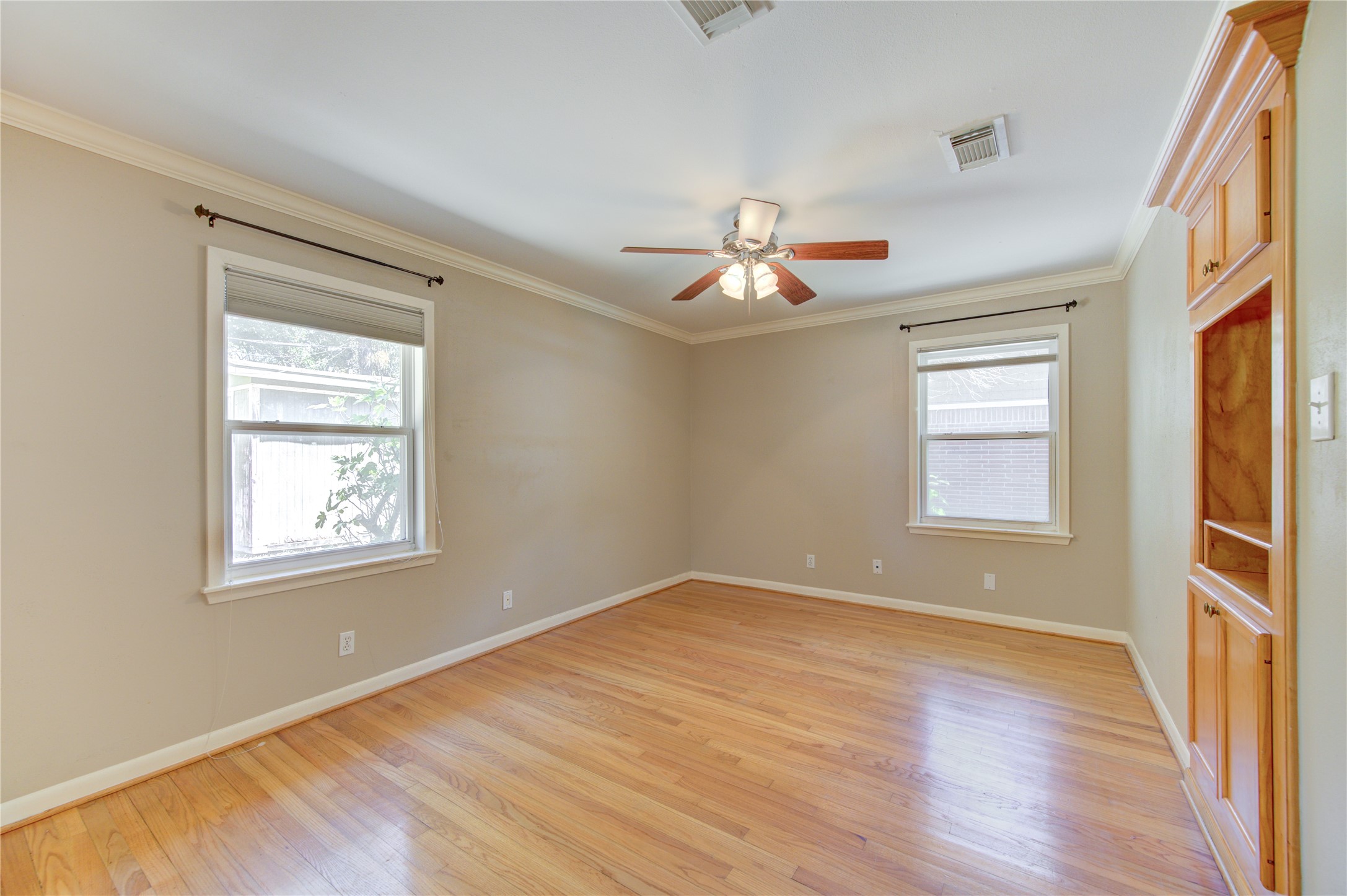 4306 Spellman Road Houston, TX 77035 - Photo 21 of 34