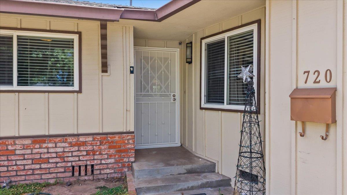 720 Woodrow Avenue Modesto, CA 95350 - Photo 6 of 49