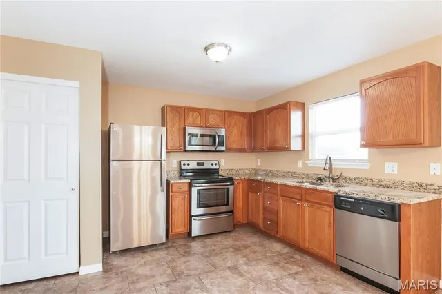 $2,045 | 2303 Pond Court, Festus, MO 63028