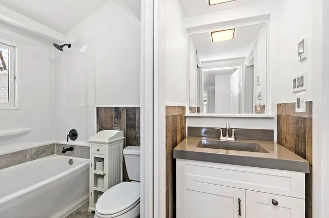 $299,000 | 612 South Webster Street, Aurora, IL 60505