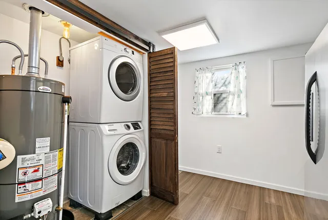 $299,000 | 612 South Webster Street, Aurora, IL 60505