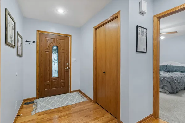 $695,000 | 21904 River Road North, Cordova, IL 61242