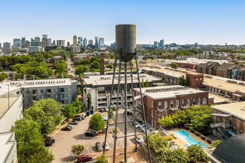 a picture of city view