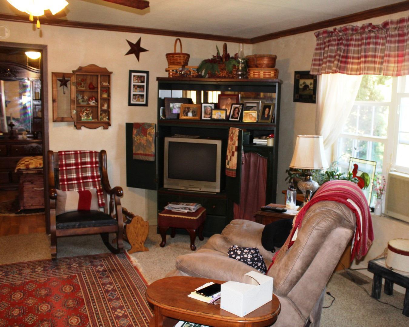 1198 Green Valley Road Vevay, IN 47043 - Photo 4 of 22