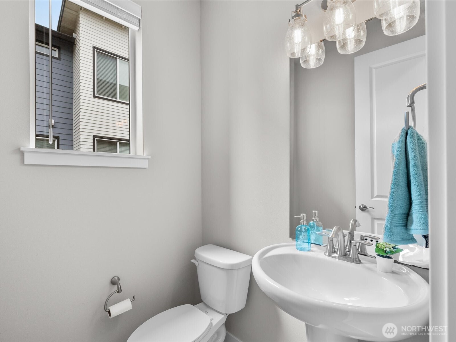 509 237th Place Southeast, Unit D Bothell, WA 98021 - Photo 16 of 38