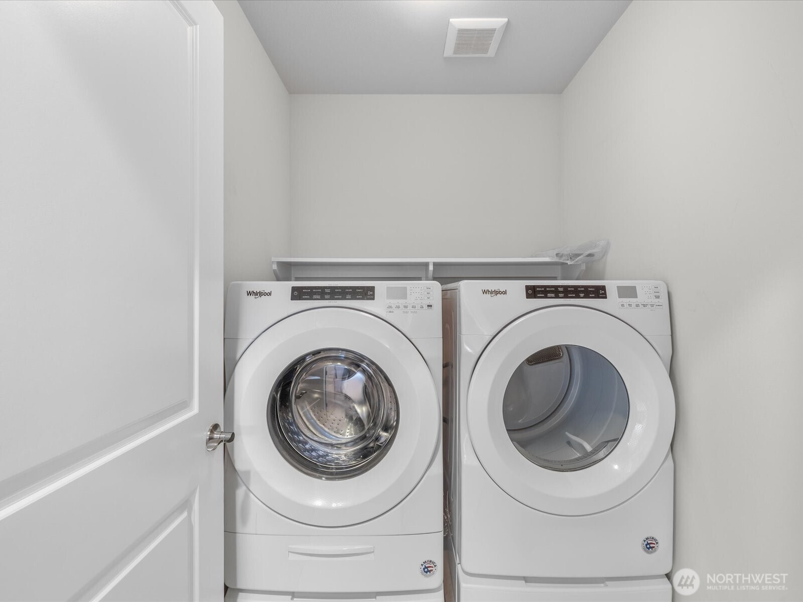 509 237th Place Southeast, Unit D Bothell, WA 98021 - Photo 26 of 38