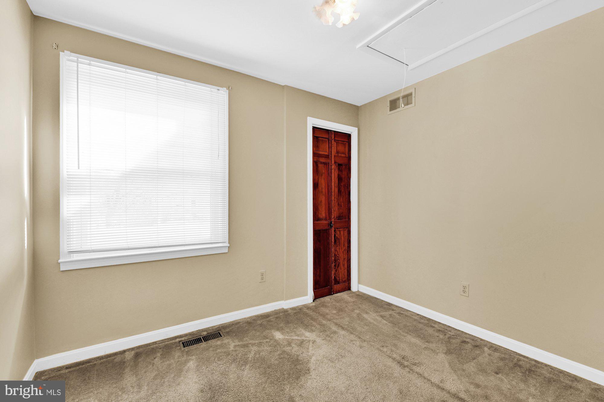 4559 Ridge Road Baltimore, MD 21236 - Photo 18 of 34 Bedroom 4/ home office on main level