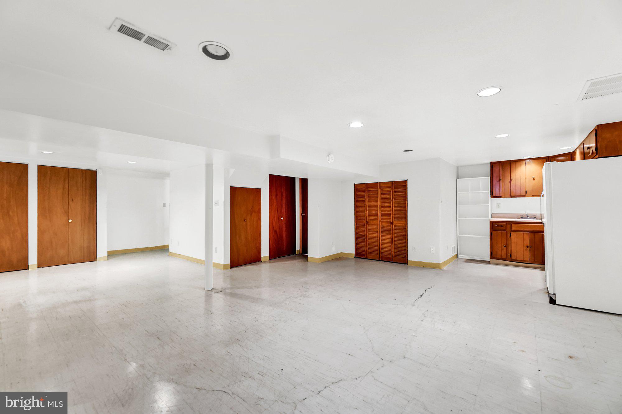 4559 Ridge Road Baltimore, MD 21236 - Photo 24 of 34 Gallery Image 24