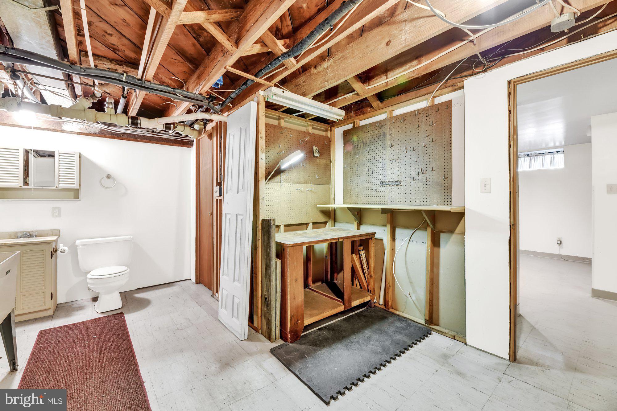 4559 Ridge Road Baltimore, MD 21236 - Photo 28 of 34 Gallery Image 28
