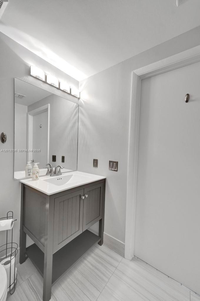 2475 Brickell Avenue, Unit 804 Miami, FL 33129 - Photo 25 of 58
