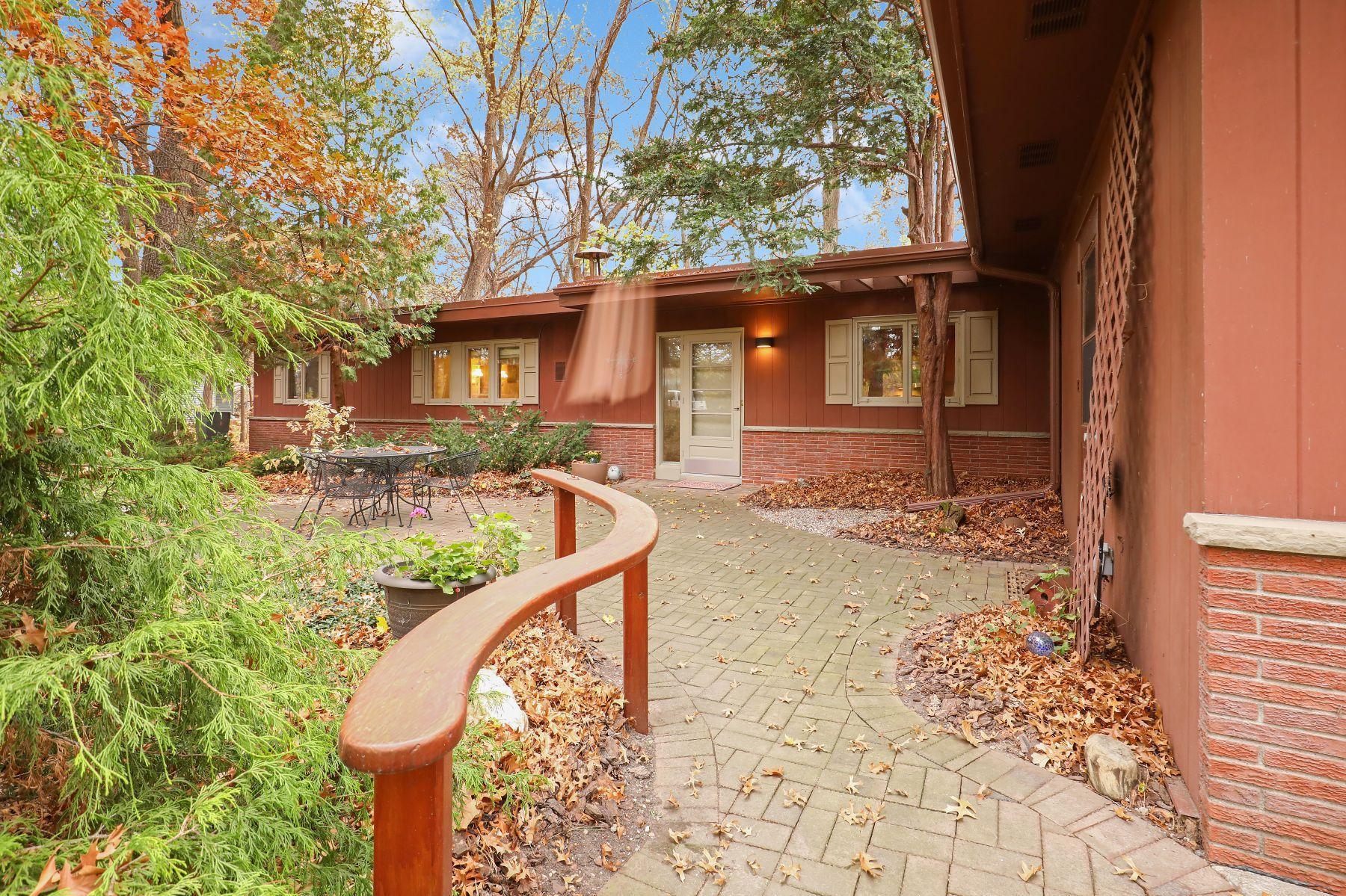 3710 Rustic Place Shoreview, MN 55126 - Photo 2 of 31 Gallery Image 2