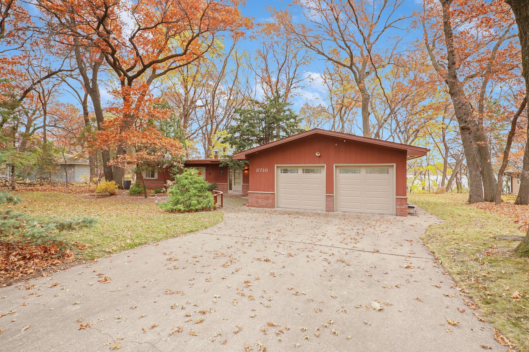 3710 Rustic Place Shoreview, MN 55126 - Photo 3 of 31 Gallery Image 3