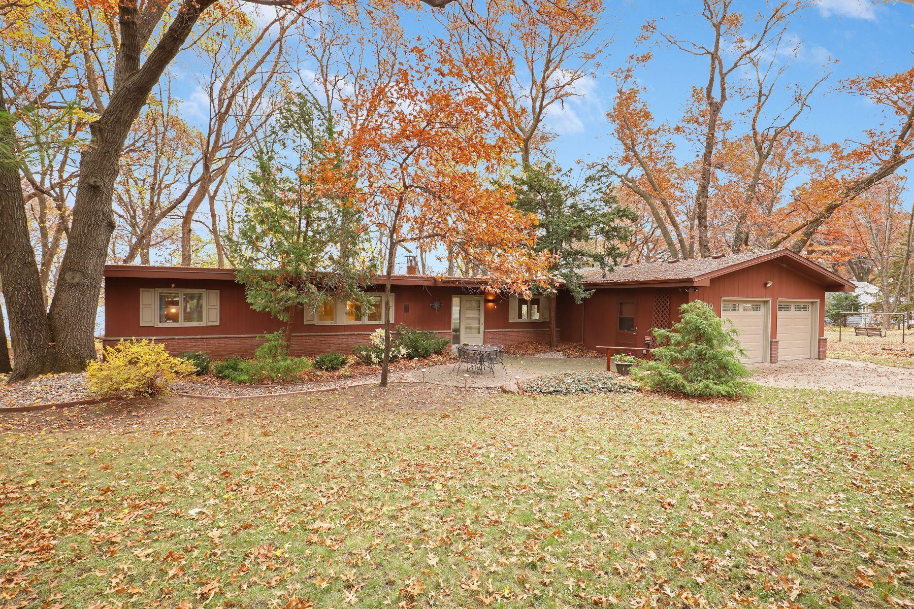 3710 Rustic Place Shoreview, MN 55126 - Photo 4 of 31 Gallery Image 4