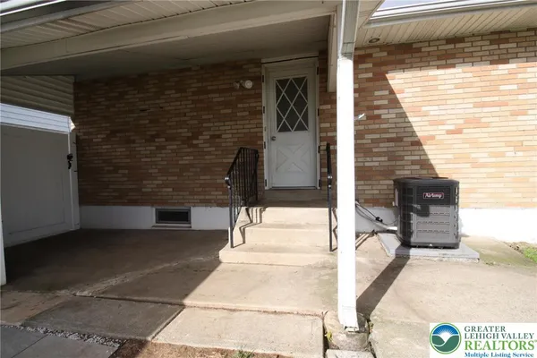 $295,000 | 2116 Livingston Street, Bethlehem, PA 18017