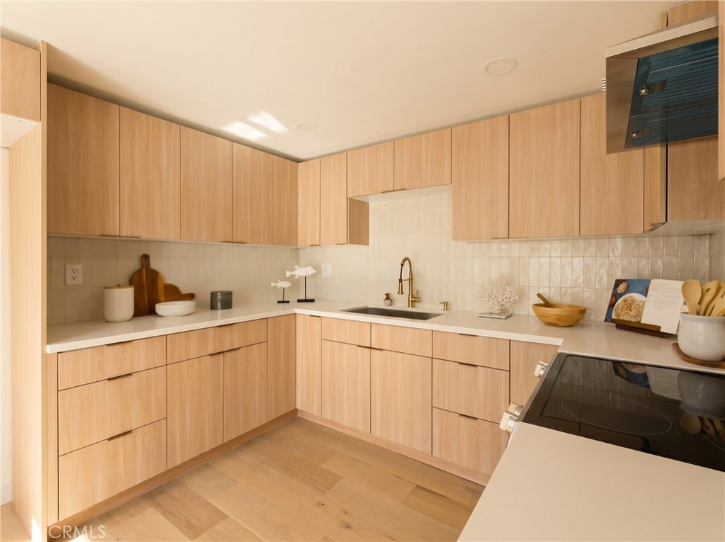 8125 Redlands Street, Unit 109 Playa del Rey, CA 90293 - Photo 14 of 42
