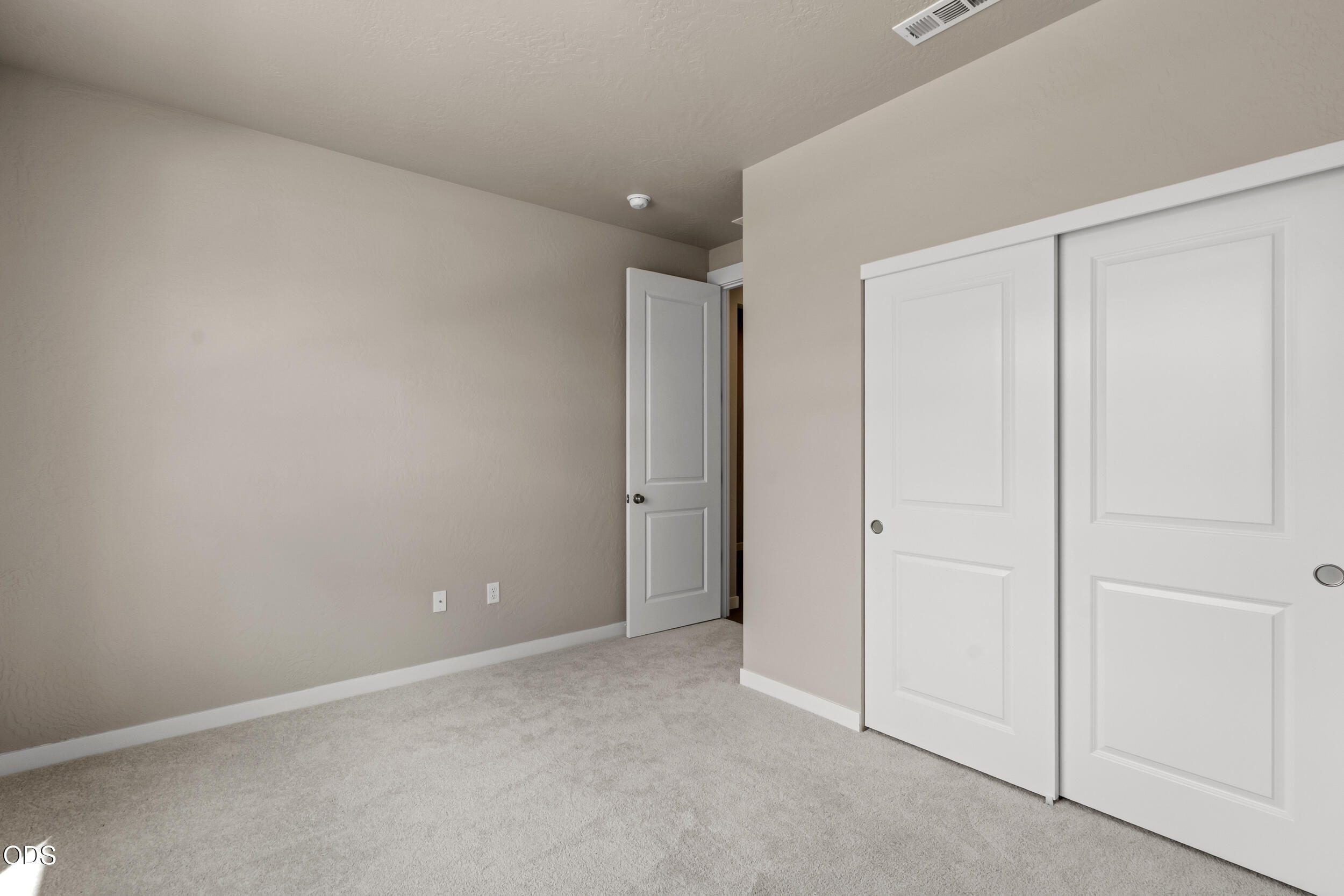 1147 Pumpkin Ridge, Unit 321 Eagle Point, OR 97524 - Photo 25 of 32