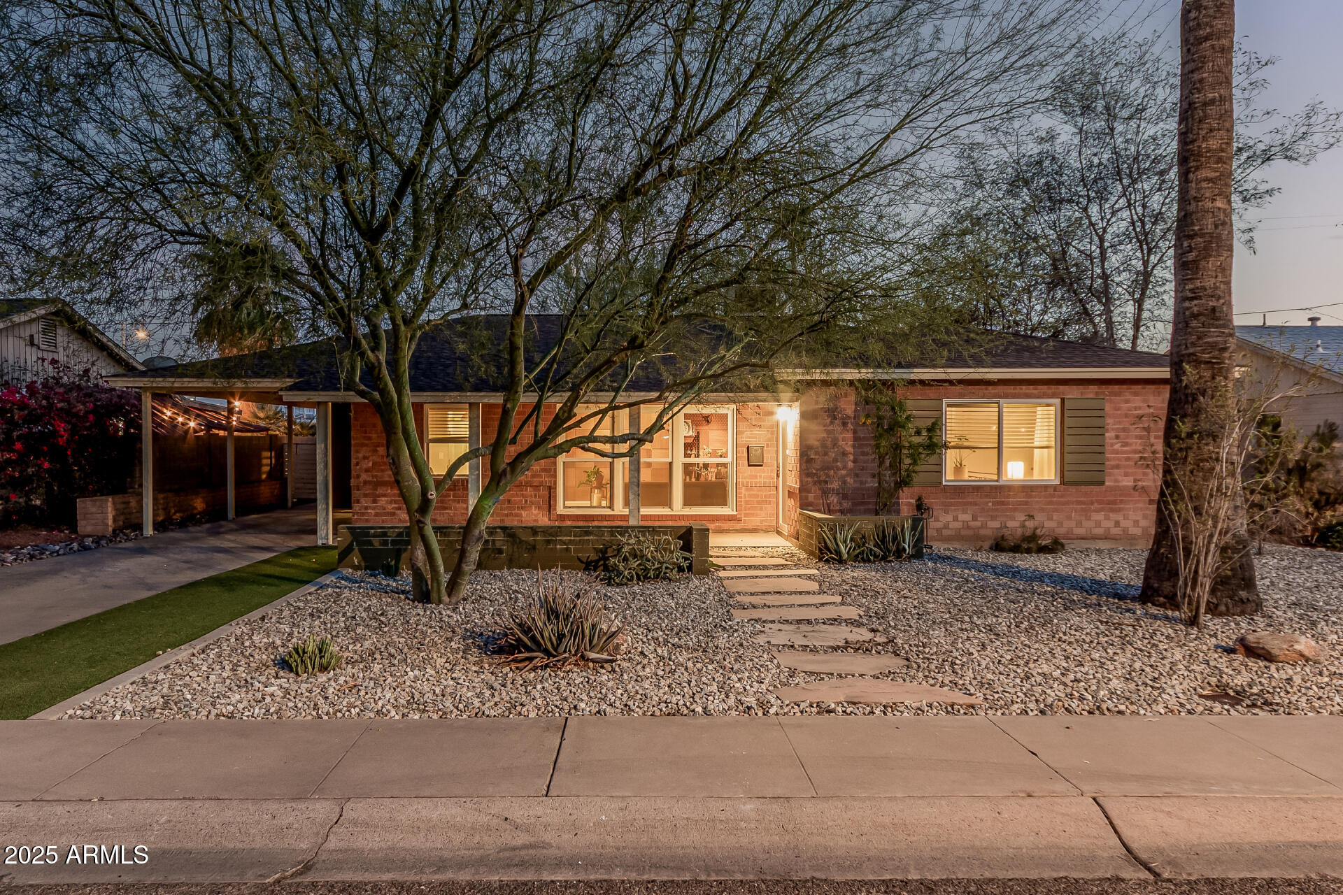 1513 West Mitchell Drive Phoenix, AZ 85015 - Photo 2 of 37 02 Mitchell