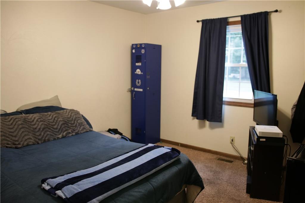 733 South Center Street Pendleton, IN 46064 - Photo 11 of 31 Gallery Image 11