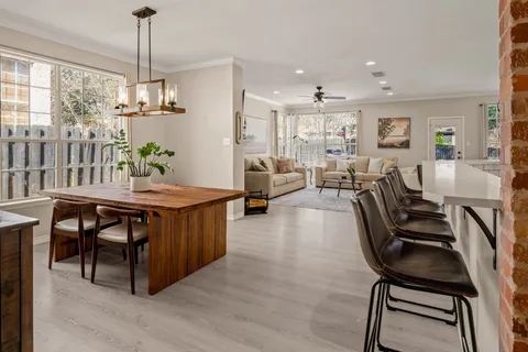 $669,000 | 208 Sailors Run, Lakeway, TX 78734