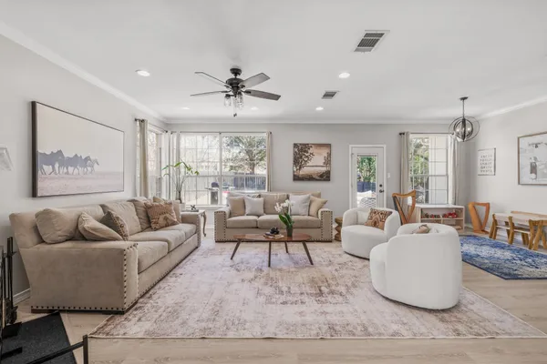 $649,000 | 208 Sailors Run, Lakeway, TX 78734