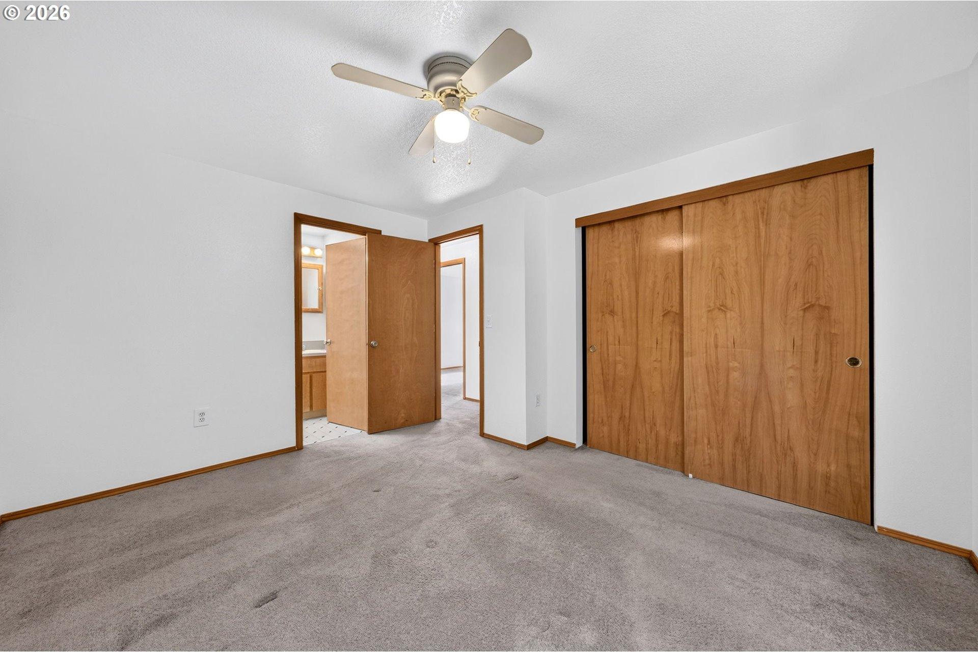 9654 North Edison Street Portland, OR 97203 - Photo 17 of 34 Primary Bedroom