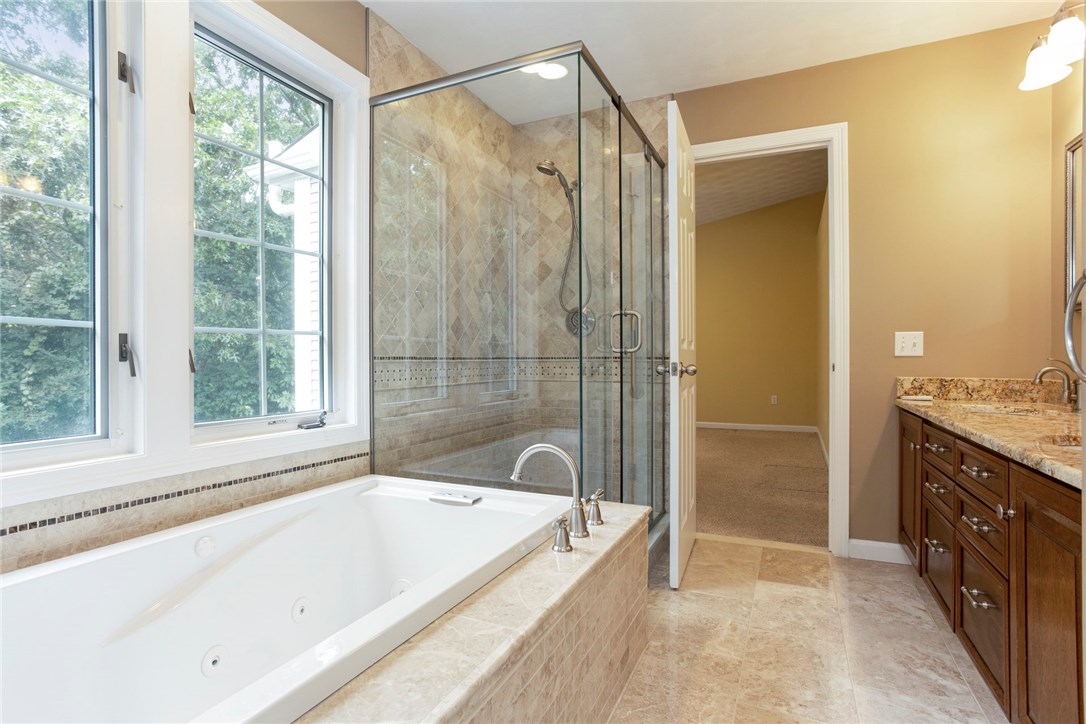 115 Castle Rocks Road Warwick, RI 02886 - Photo 18 of 24 master bath