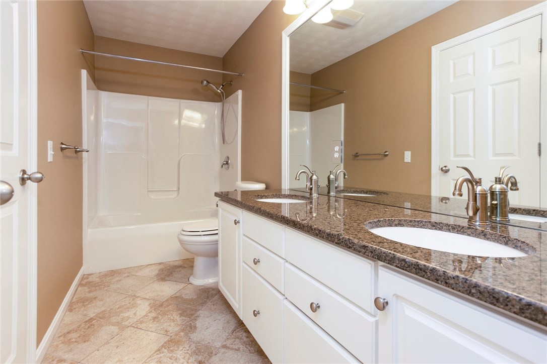 115 Castle Rocks Road Warwick, RI 02886 - Photo 19 of 24 children's bath or guest bath