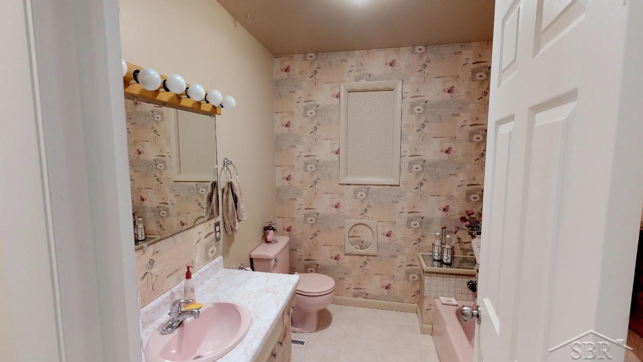 11620 Lakefield Road St. Charles, MI 48655 - Photo 13 of 17 31359018-12.JPG
