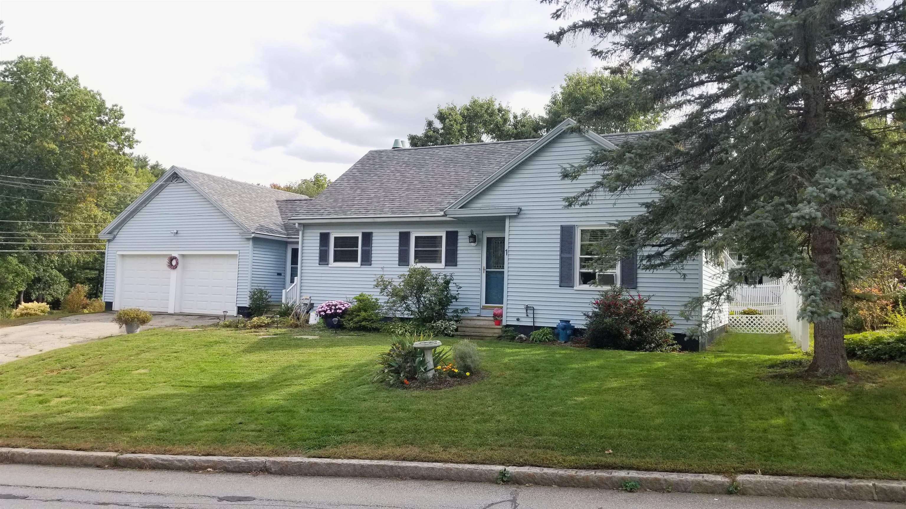 1 Rockingham Street Concord, NH 03301 - Photo 1 of 40