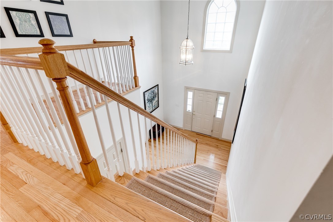 2111 Pemberton Road Henrico, VA 23229 - Photo 14 of 29 Beautiful stairway with landing at the top
