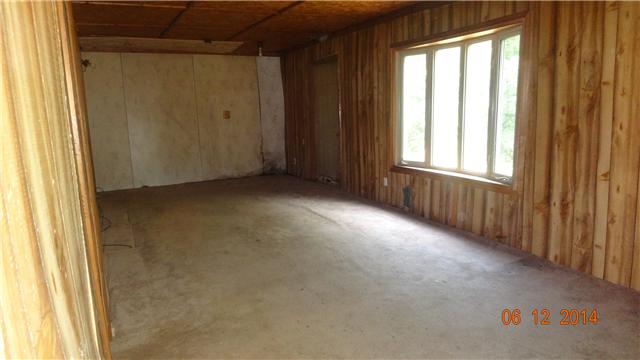 4488 Old Metal Road Palmyra, TN 37142 - Photo 4 of 9