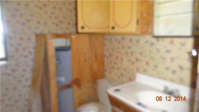 4488 Old Metal Road Palmyra, TN 37142 - Photo 5 of 9