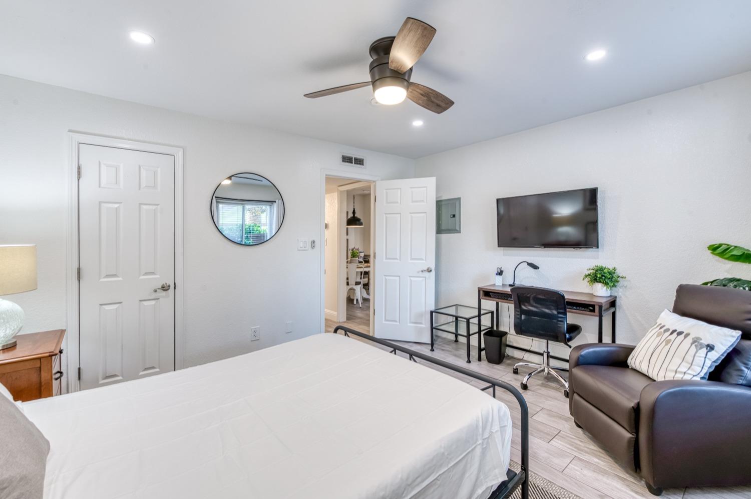 2881 Huntington Boulevard, Unit 116 Fresno, CA 93721 - Photo 16 of 26