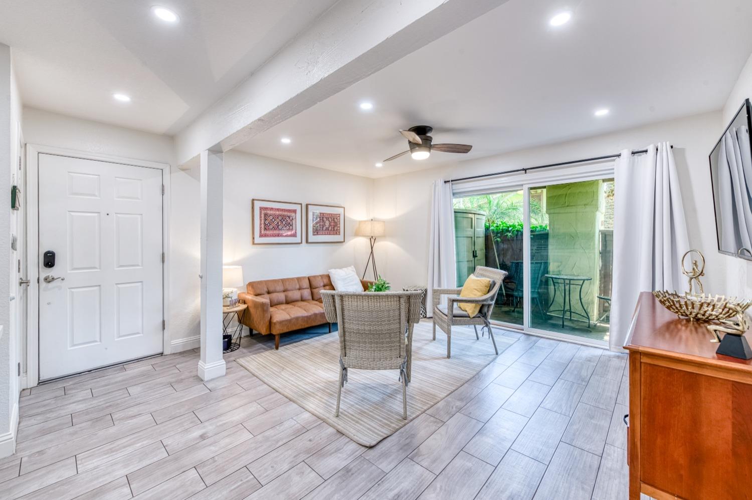 2881 Huntington Boulevard, Unit 116 Fresno, CA 93721 - Photo 7 of 26