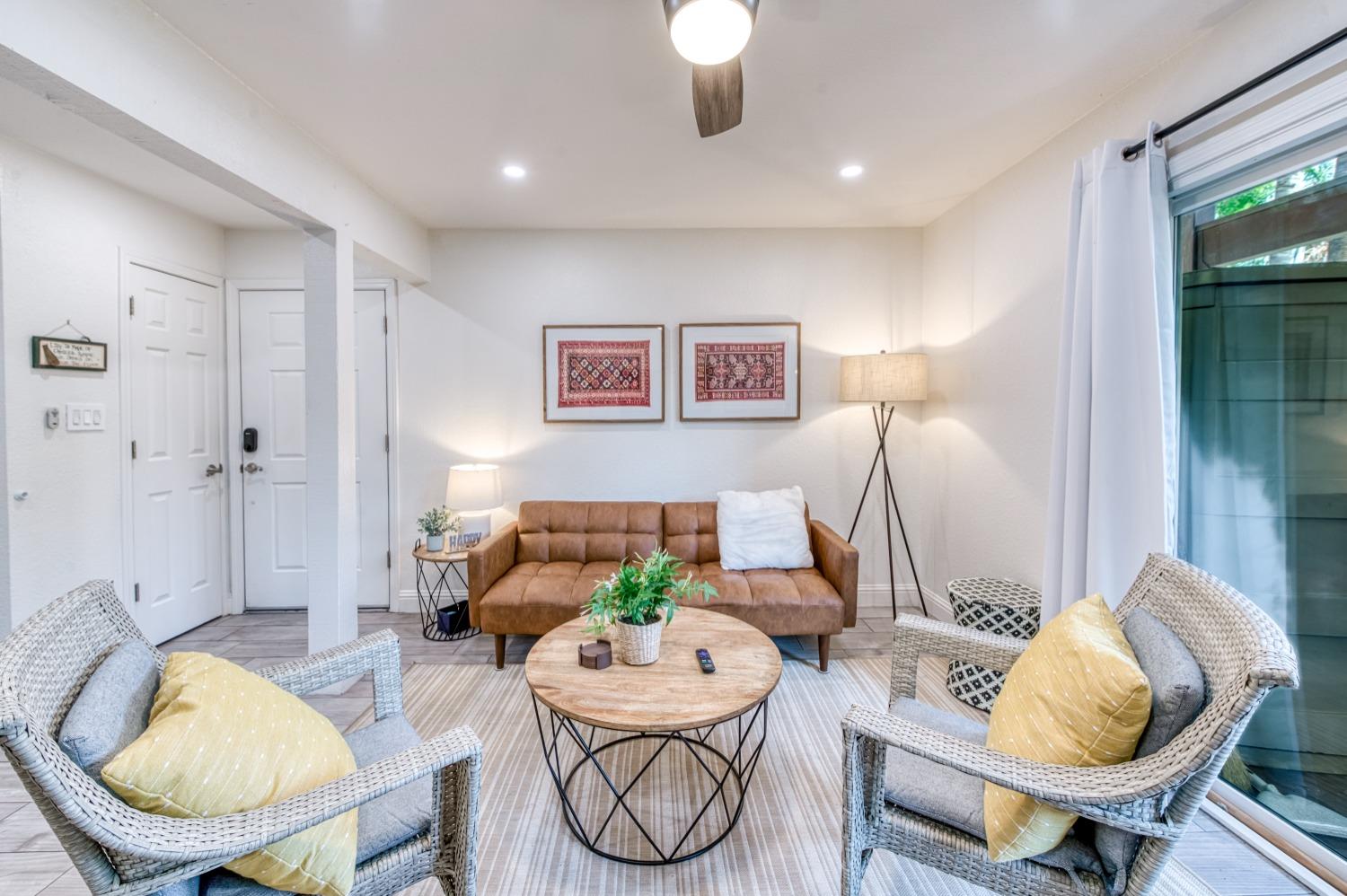2881 Huntington Boulevard, Unit 116 Fresno, CA 93721 - Photo 8 of 26