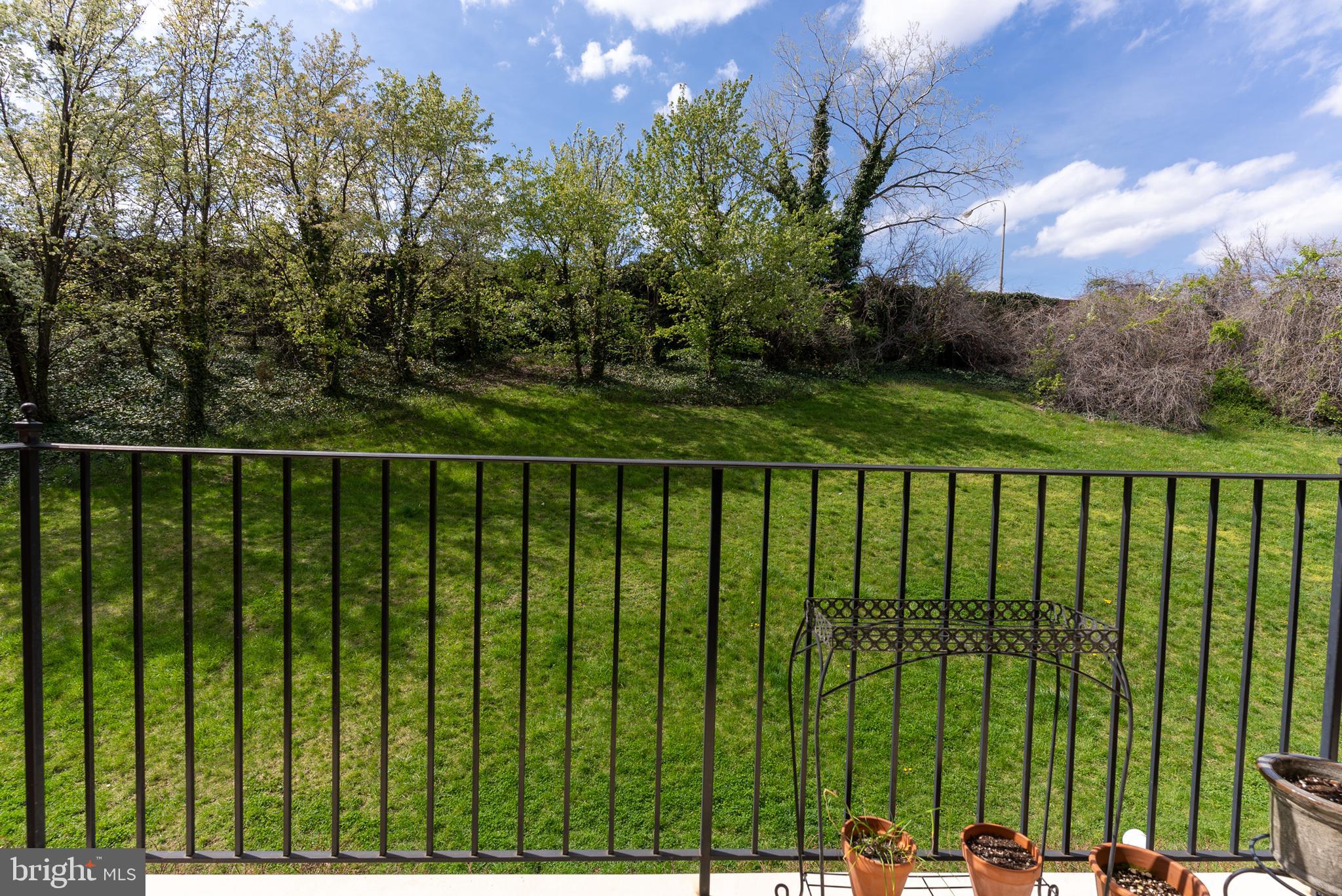 844 Independence Court Philadelphia, PA 19147 - Photo 11 of 35 Balcony View