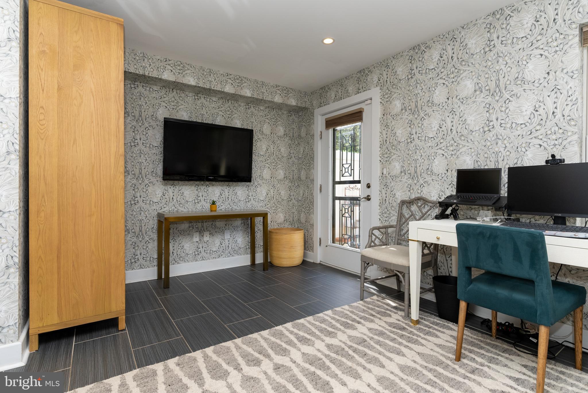 844 Independence Court Philadelphia, PA 19147 - Photo 28 of 35 Basement Level Great Room