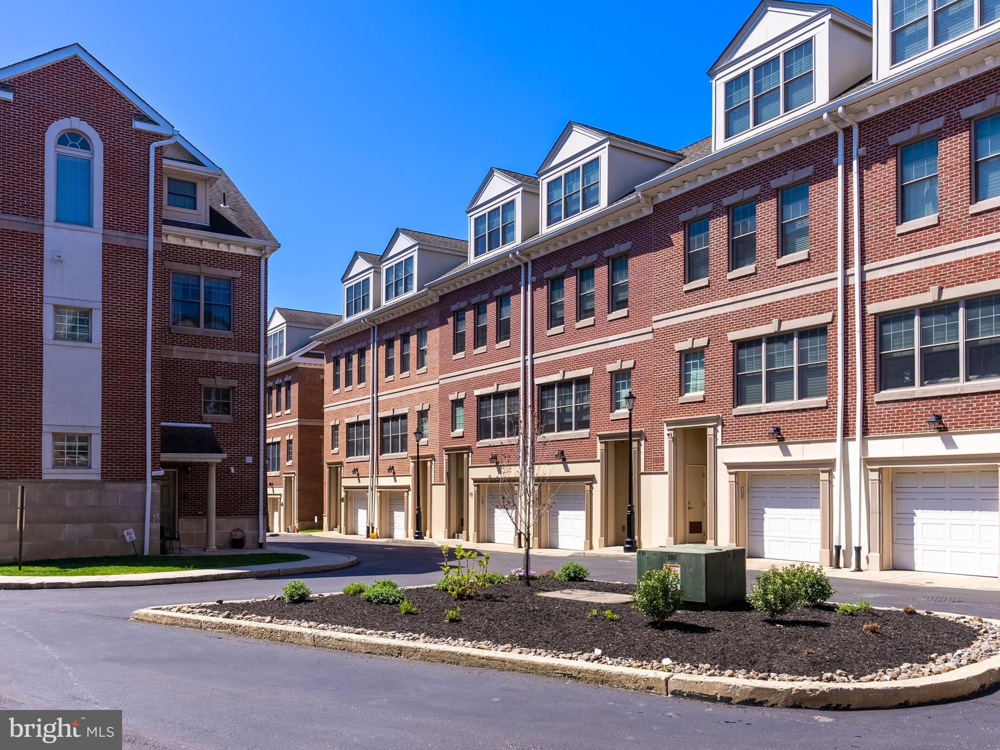 844 Independence Court Philadelphia, PA 19147 - Photo 34 of 35 Exterior Front