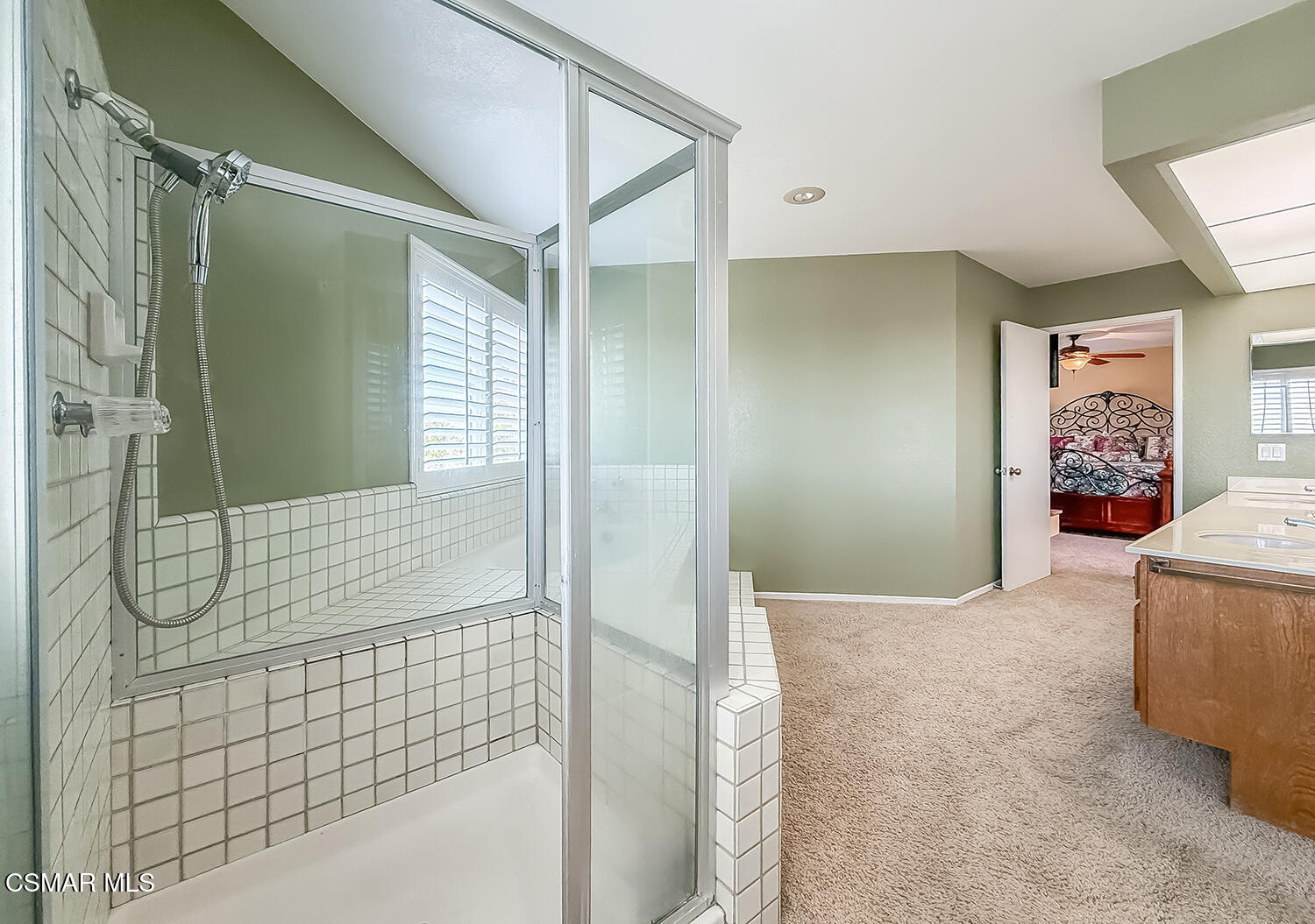 13749 Gunsmoke Road Moorpark, CA 93021 - Photo 52 of 61 a bathroom with a shower