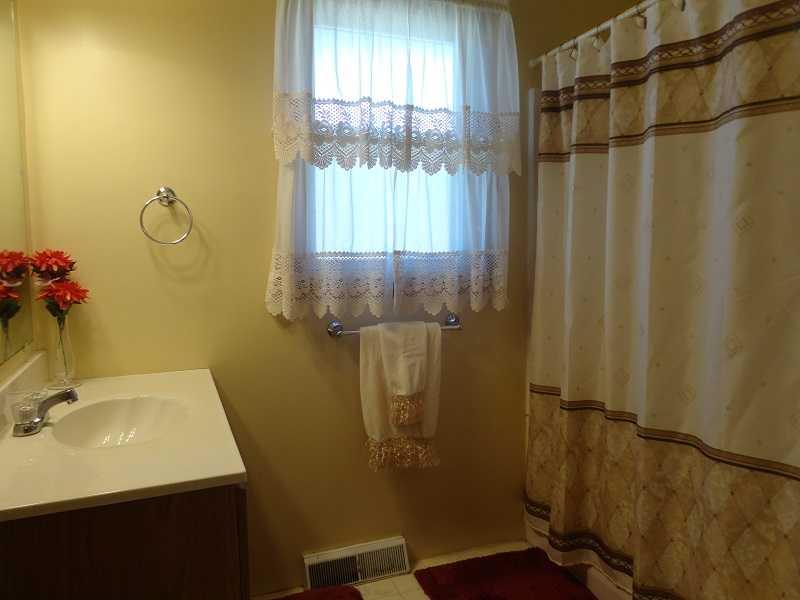 4926 Brehob Road Indianapolis, IN 46217 - Photo 15 of 22 Gallery Image 15