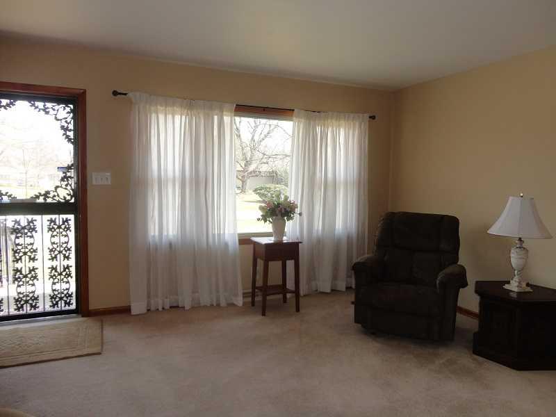 4926 Brehob Road Indianapolis, IN 46217 - Photo 5 of 22 Gallery Image 5