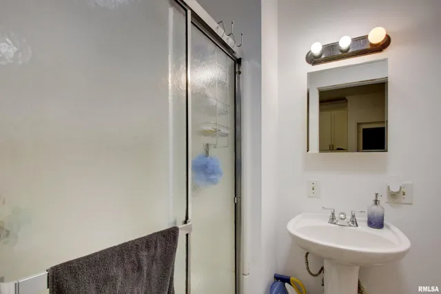 $145,000 | 815 Kentucky Street, Quincy, IL 62301