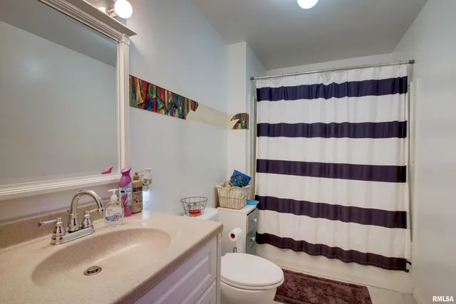 $145,000 | 815 Kentucky Street, Quincy, IL 62301