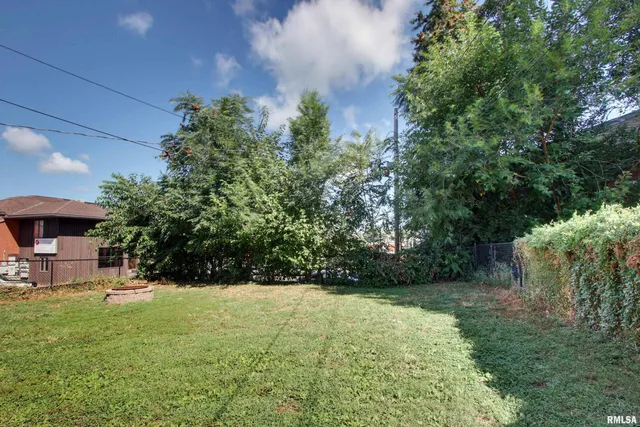 $145,000 | 815 Kentucky Street, Quincy, IL 62301