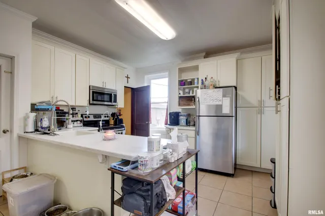 $145,000 | 815 Kentucky Street, Quincy, IL 62301