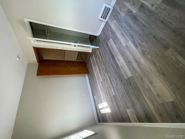 22404 Rausch Avenue Eastpointe, MI 48021 - Photo 7 of 12