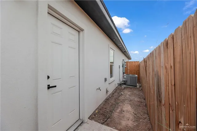 $1,175 | 3620 East Mayfair Street, Unit 4, Edinburg, TX 78542