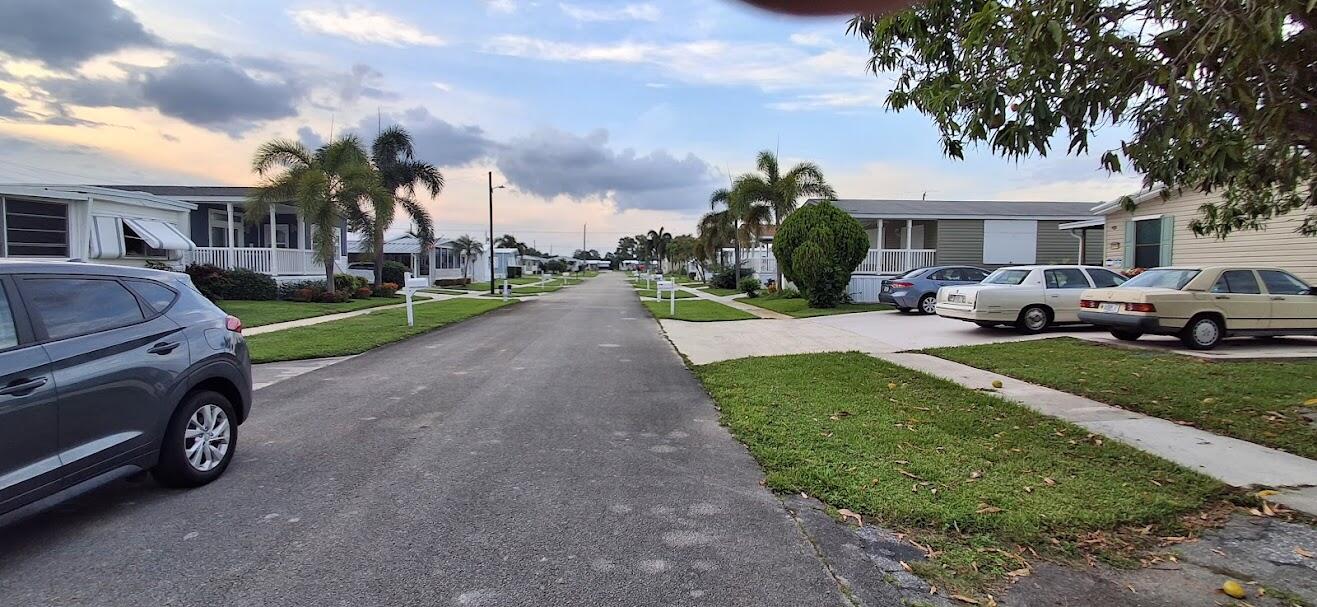 4054 Marigold Road Boynton Beach, FL 33436 - Photo 38 of 47 marigold47