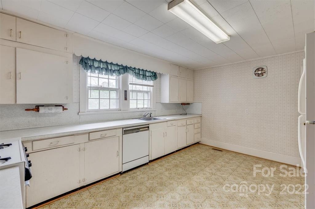 3020 Tom Laney Road Monroe, NC 28112 - Photo 5 of 23 Gallery Image 5